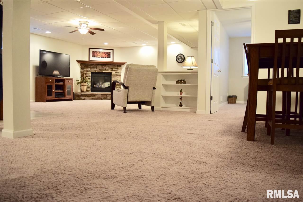 708 Simon Street Washington, IL 61571 - Photo 24 of 36 Gallery Image 24