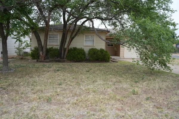 $1,195 | 2521 40th Street, Lubbock, TX 79413