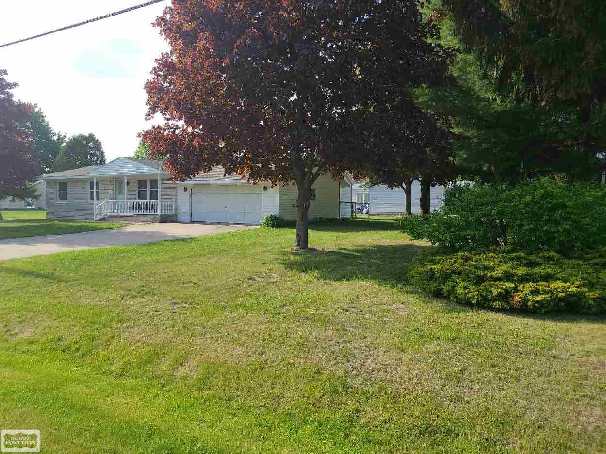 3260 Simpson Road Fort Gratiot, MI 48059 - Photo 4 of 23 50042329-3.JPG