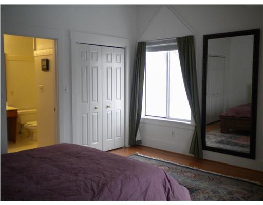 10 Ridgemead Fields Drive Plum, PA 15147 - Photo 11 of 18 Master Bedroom. Master suite includes double closets and full bath.