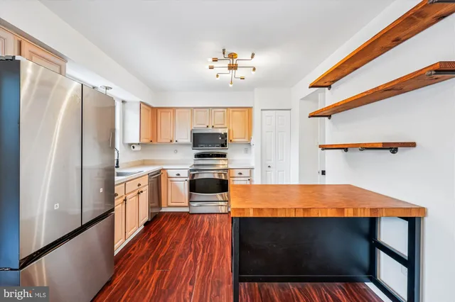 $2,995 | 17306 Sandy Knoll Drive, Olney, MD 20832