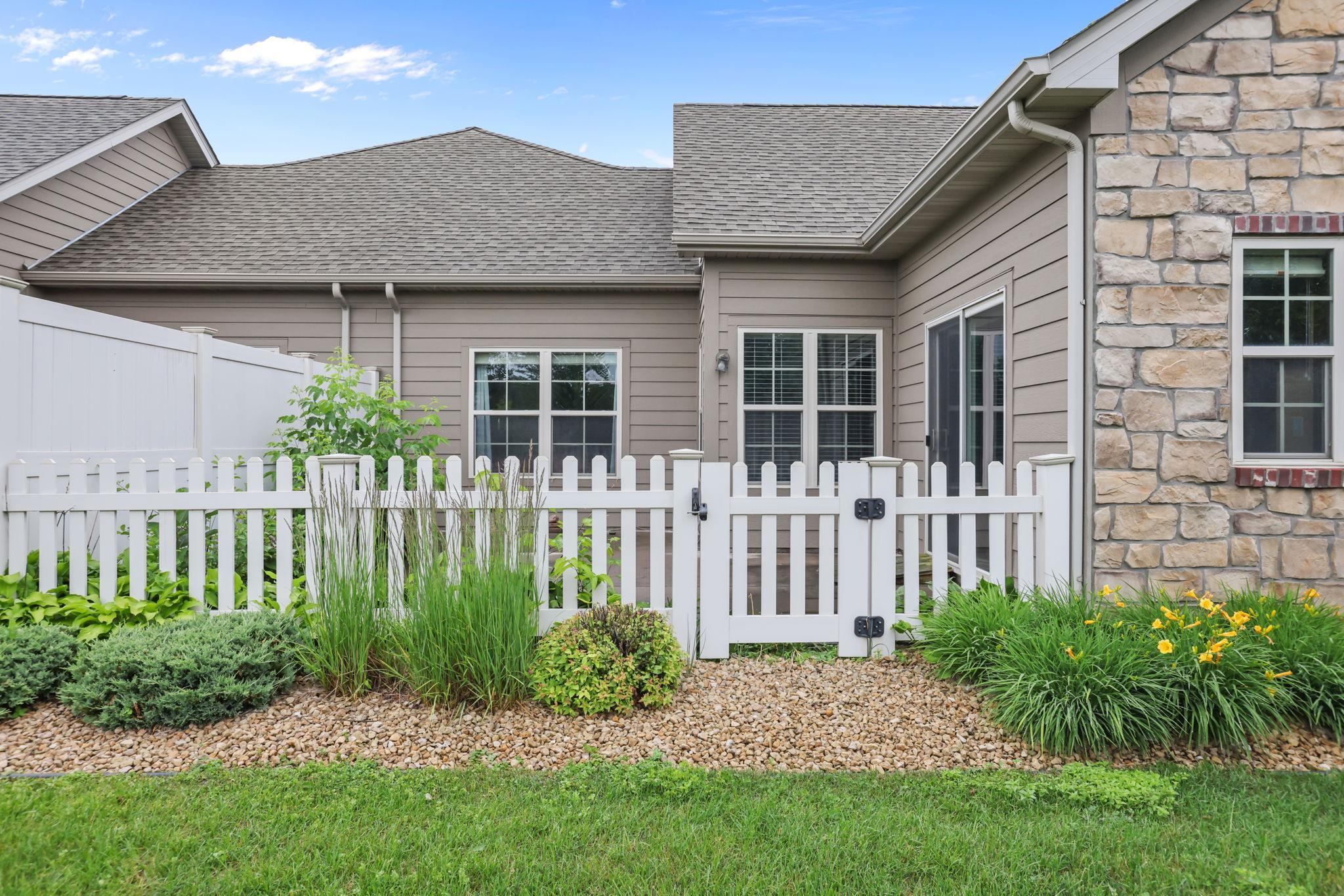 24070 Rivers Edge Road Rogers, MN 55374 - Photo 24 of 31