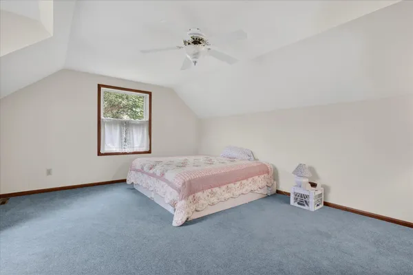 $349,900 | 29847 Middle Crossing Road, Dowagiac, MI 49047
