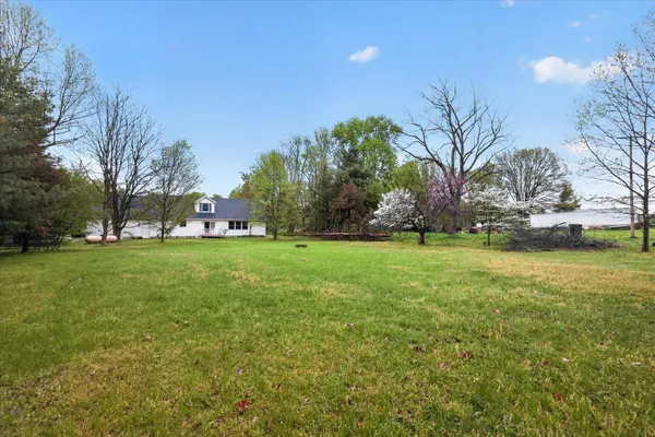 $349,900 | 29847 Middle Crossing Road, Dowagiac, MI 49047
