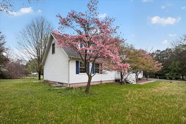 $349,900 | 29847 Middle Crossing Road, Dowagiac, MI 49047