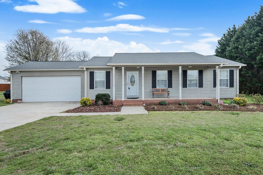 105 Lesley Road Pelzer, SC 29669 - Photo 2 of 47 105 Lesley Rd