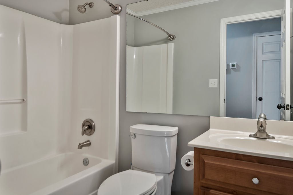 105 Lesley Road Pelzer, SC 29669 - Photo 27 of 47 hall bath