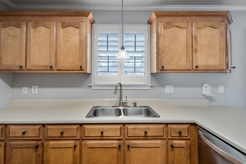 105 Lesley Road Pelzer, SC 29669 - Photo 34 of 47 kitchen