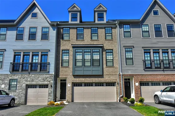 $7,500 | 32 Cinnamon Drive, Unit 158, Upper Saddle River, NJ 07458