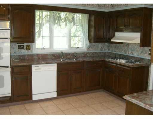 224 Ridgeview Drive Venetia, PA 15367 - Photo 2 of 8 Kitchen.