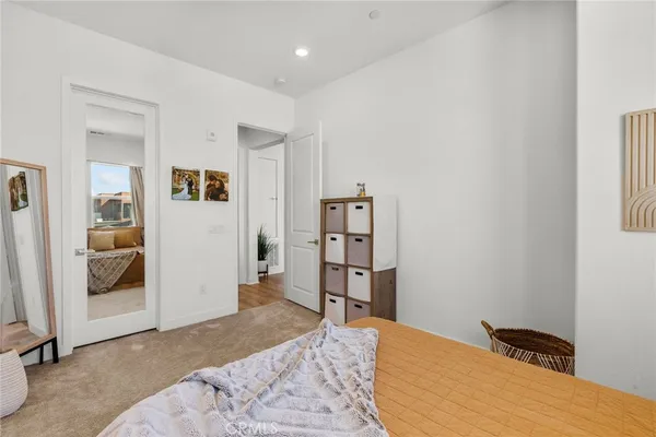 $3,200 | 27466 Mercantile Court, Unit 303, Valencia, CA 91381