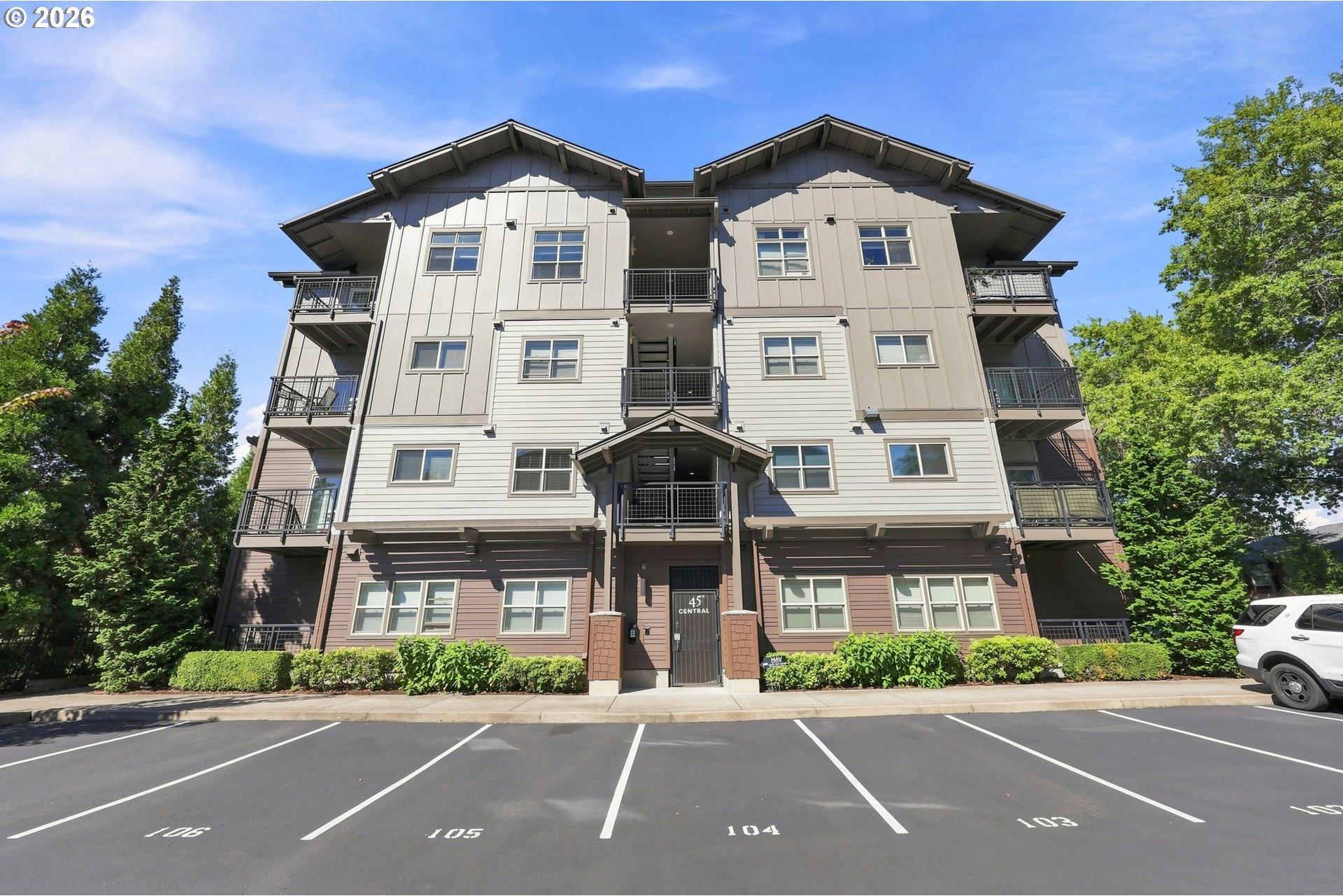 13875 Southwest Meridian Street, Unit 422 Beaverton, OR 97005 - Photo 40 of 45 Gallery Image 40