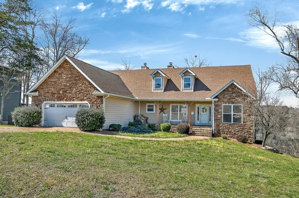 $949,900 | 1175 Hutchins Bend Road, Sparta, TN 38583