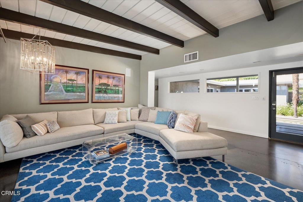 1900 Ransom Road Glendale, CA 91201 - Photo 9 of 64 11-Living Room