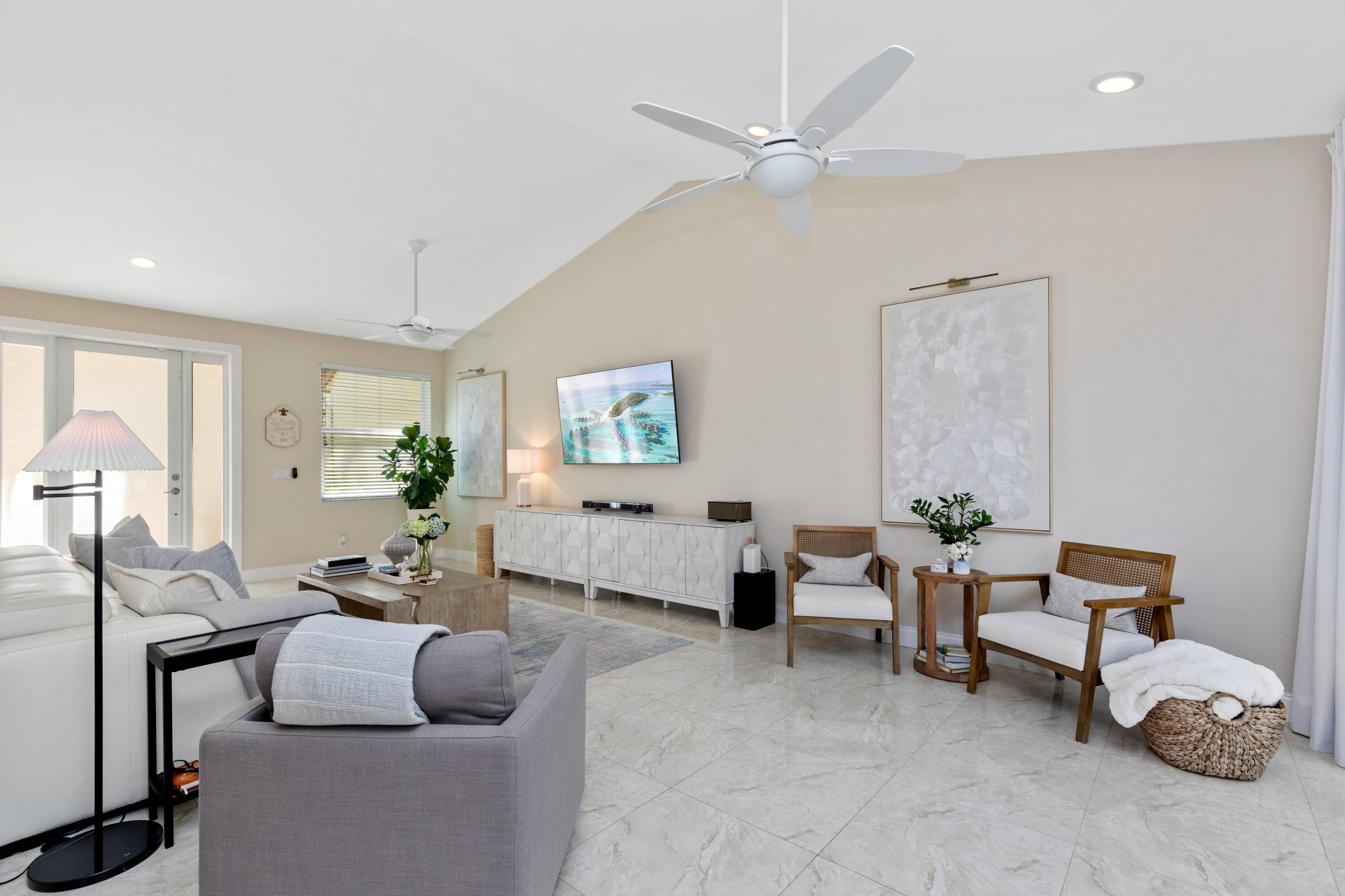 23467 Water Circle Boca Raton, FL 33486 - Photo 5 of 28 1I6A4673