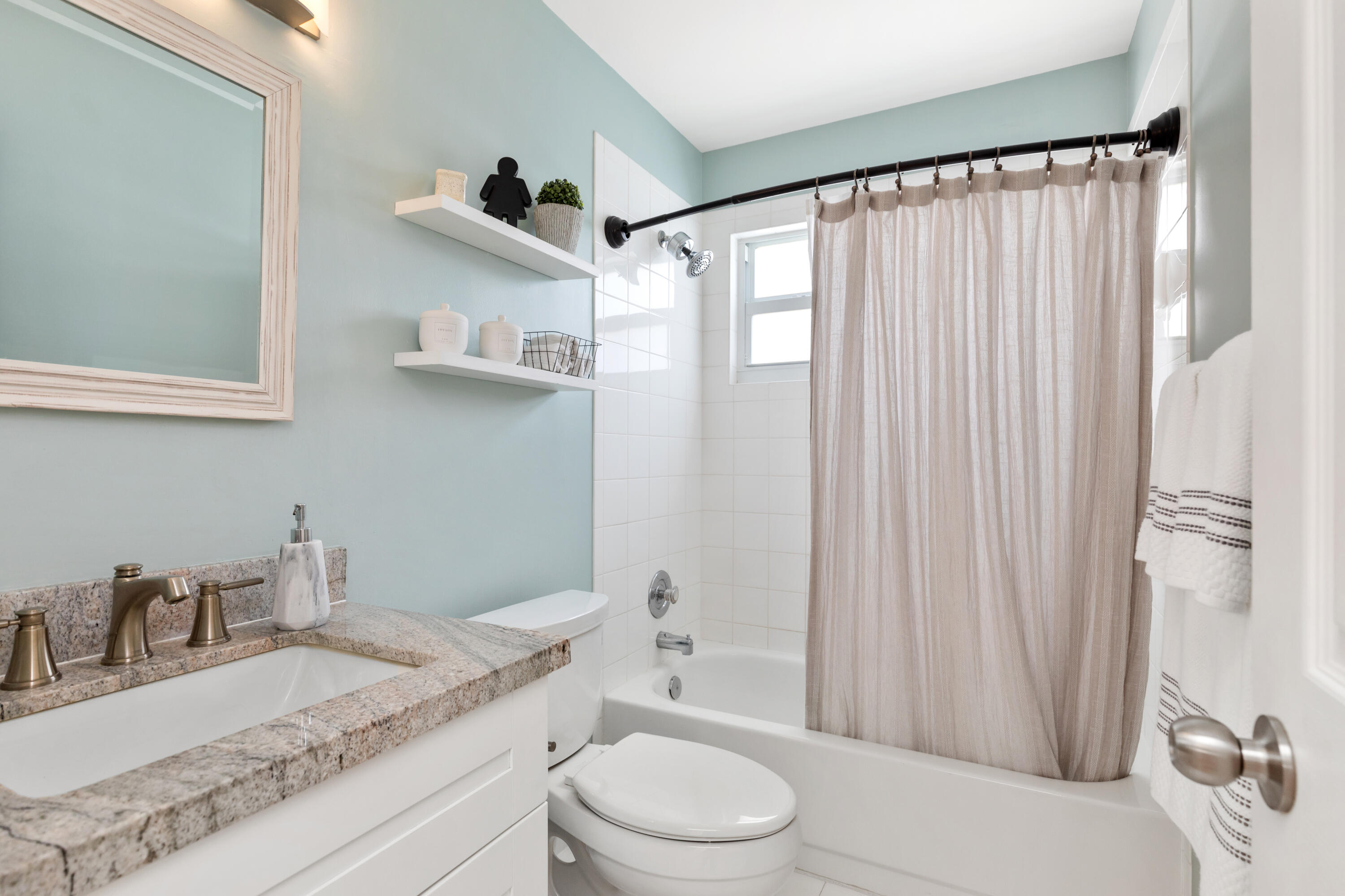 23467 Water Circle Boca Raton, FL 33486 - Photo 8 of 28 1I6A4693