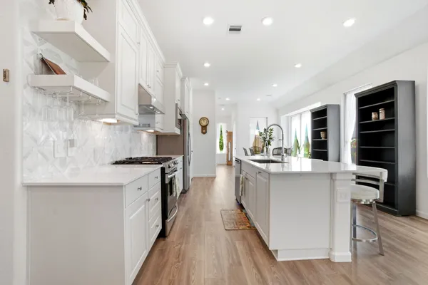 $359,000 | 1409 Northwood Blf Lane, Pinehurst, TX 77362