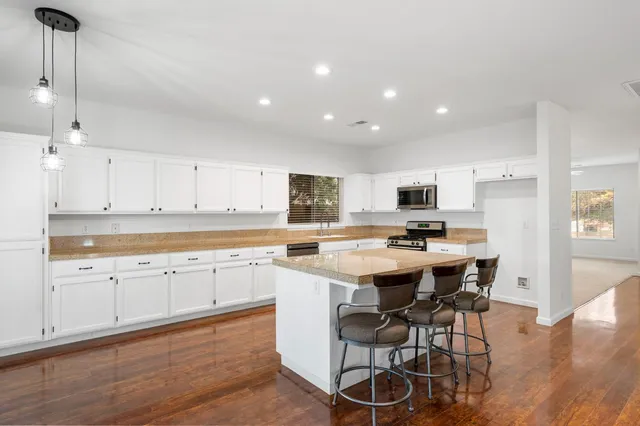 $510,000 | 2526 River Cove Drive, Riverbank, CA 95367