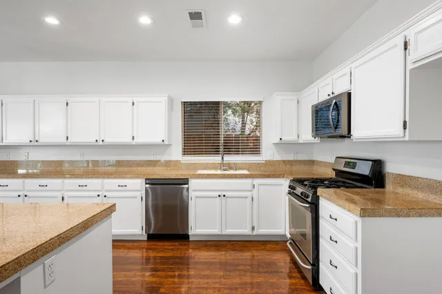 $510,000 | 2526 River Cove Drive, Riverbank, CA 95367