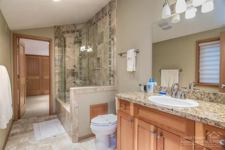 2 Rhododendron Lane Sunriver, OR 97707 - Photo 18 of 24 Additional Photo