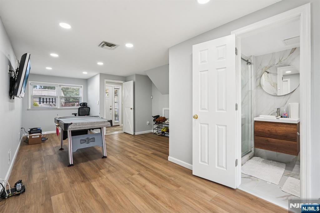 63 Crestmont Road West Orange, NJ 07052 - Photo 29 of 40