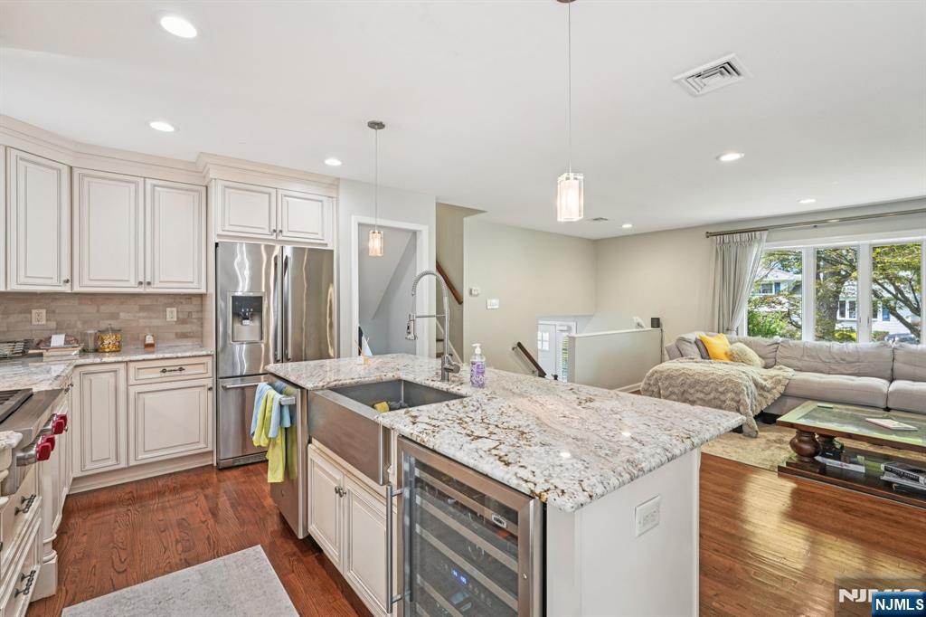 63 Crestmont Road West Orange, NJ 07052 - Photo 4 of 40