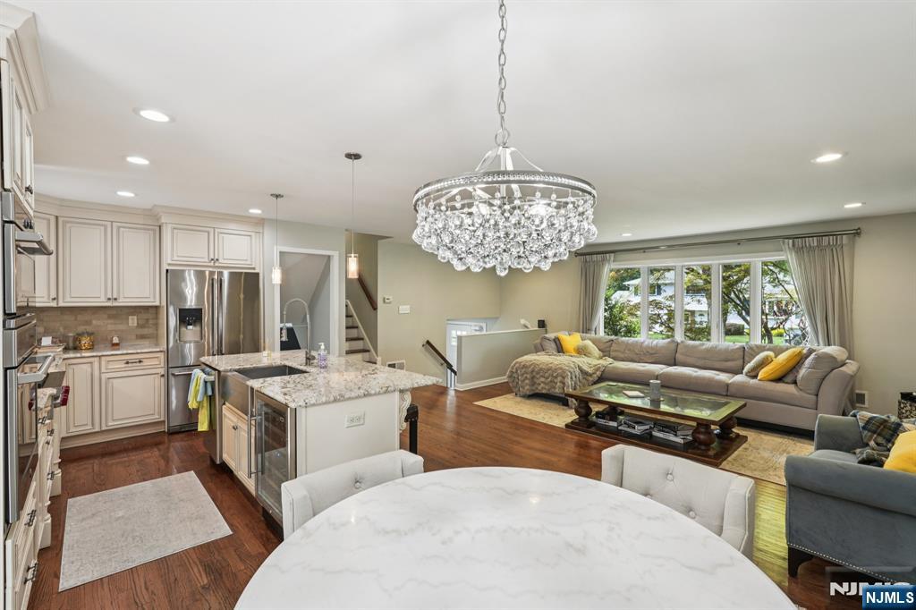 63 Crestmont Road West Orange, NJ 07052 - Photo 9 of 40