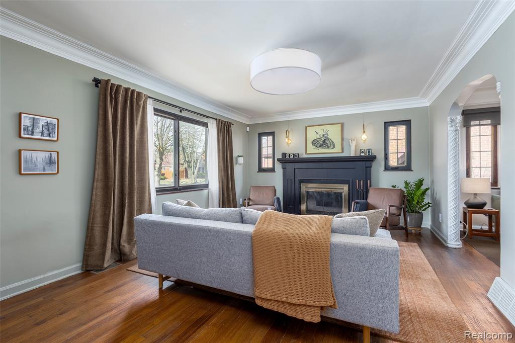3930 Yorkshire Road Detroit, MI 48224 - Photo 5 of 41 Gallery Image 5