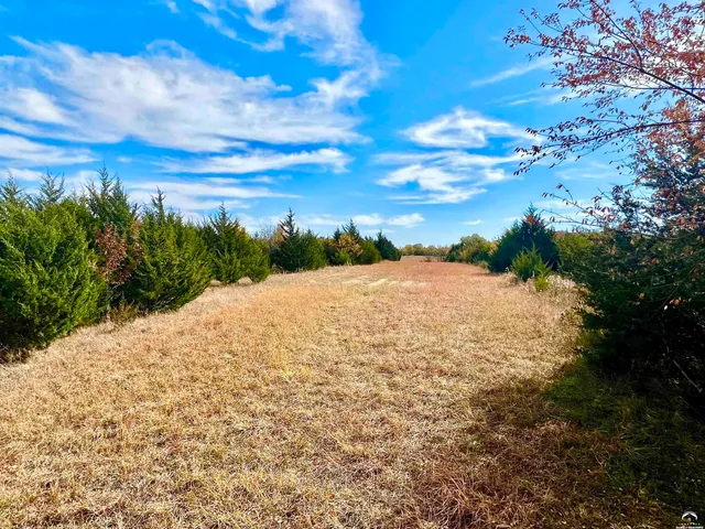 $2,000,000 | 125-acres East 1296th Road, Lawrence, KS 66047