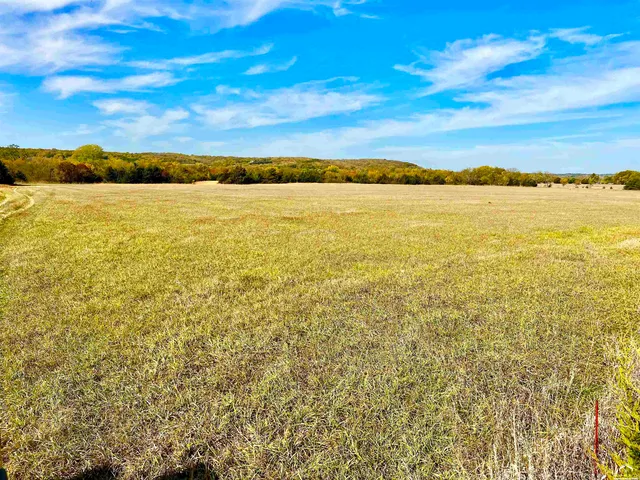 $2,000,000 | 125-acres East 1296th Road, Lawrence, KS 66047