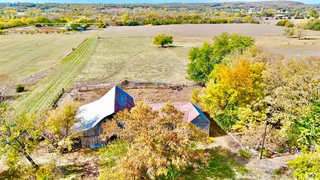 $2,000,000 | 125-acres East 1296th Road, Lawrence, KS 66047