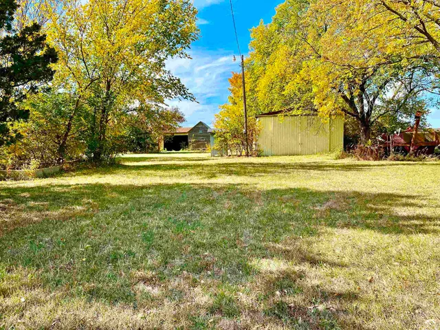 $2,000,000 | 125-acres East 1296th Road, Lawrence, KS 66047