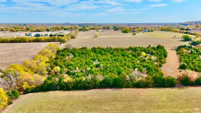 $2,000,000 | 125-acres East 1296th Road, Lawrence, KS 66047