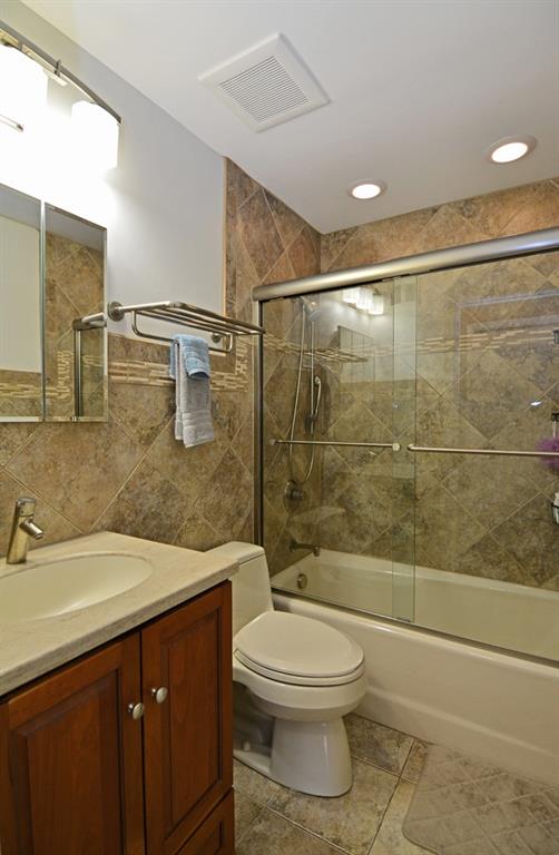 1995 O'Block Road Plum, PA 15239 - Photo 14 of 20 Both bathrooms have been recently updated with new ceramic tile, new vanities, countertops and plumbing fixtures.
