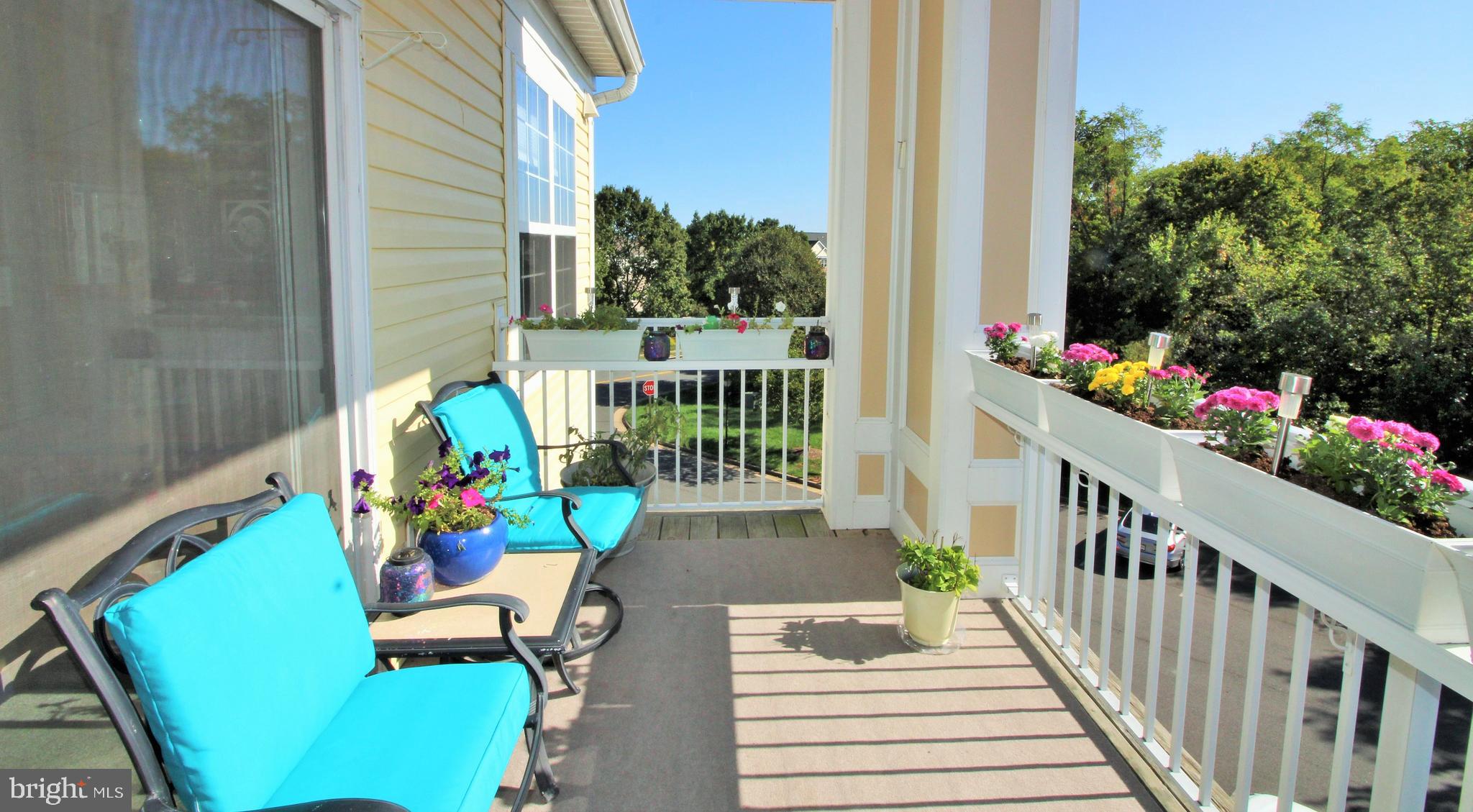 Welcome! 20901 Cedapost SQ #301  Beautiful Balcony