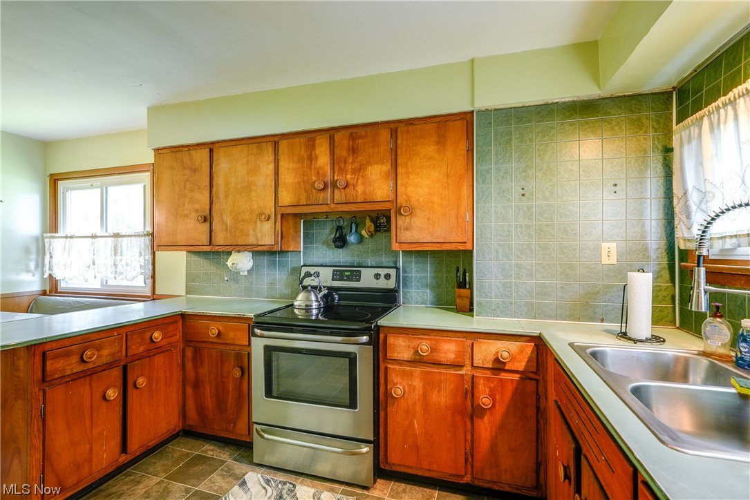 305 West Nimisila Road Akron, OH 44319 - Photo 22 of 35 Gallery Image 22