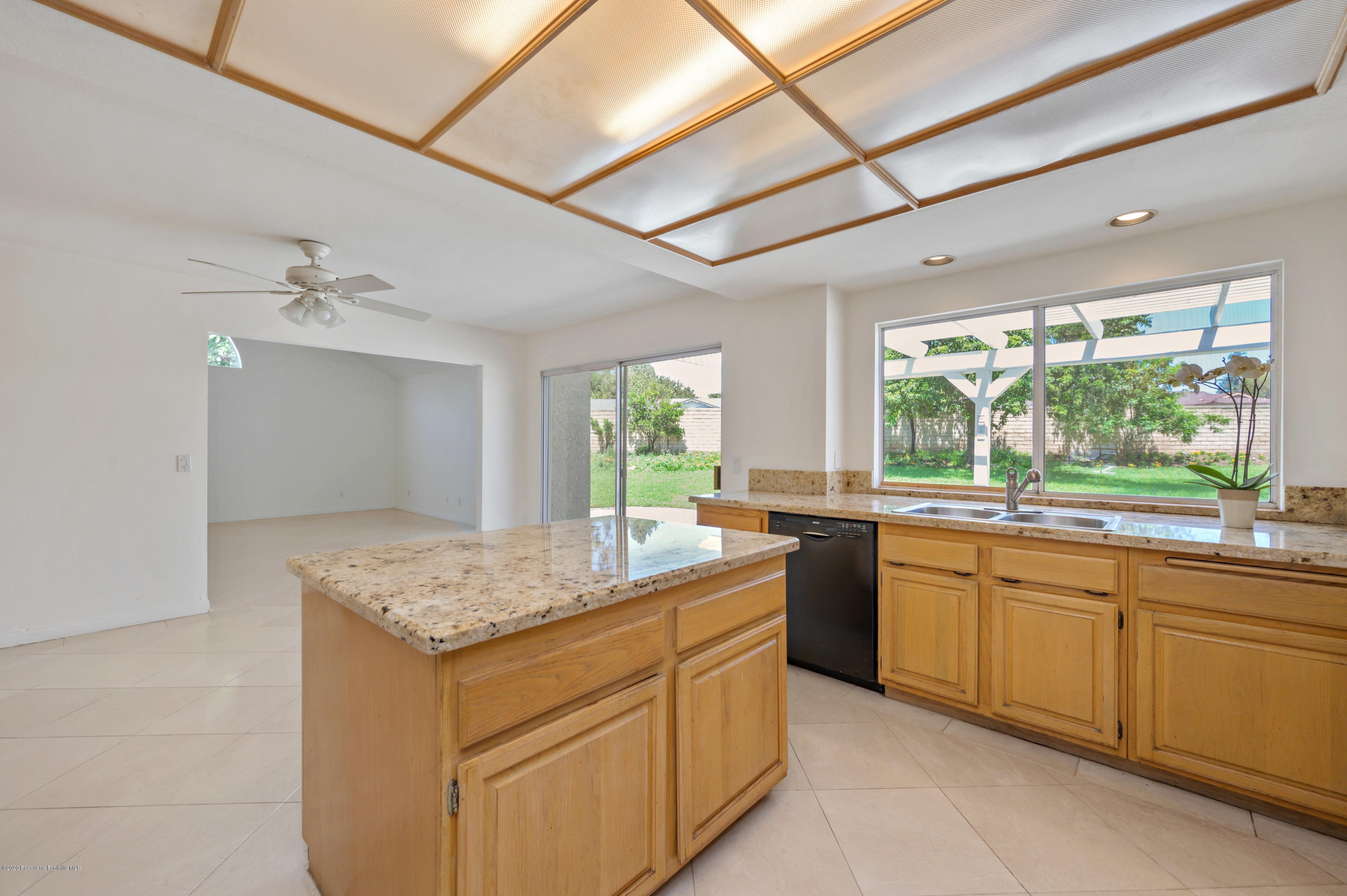 10652 Rathburn Avenue Porter Ranch, CA 91326 - Photo 20 of 61 DSC_0988