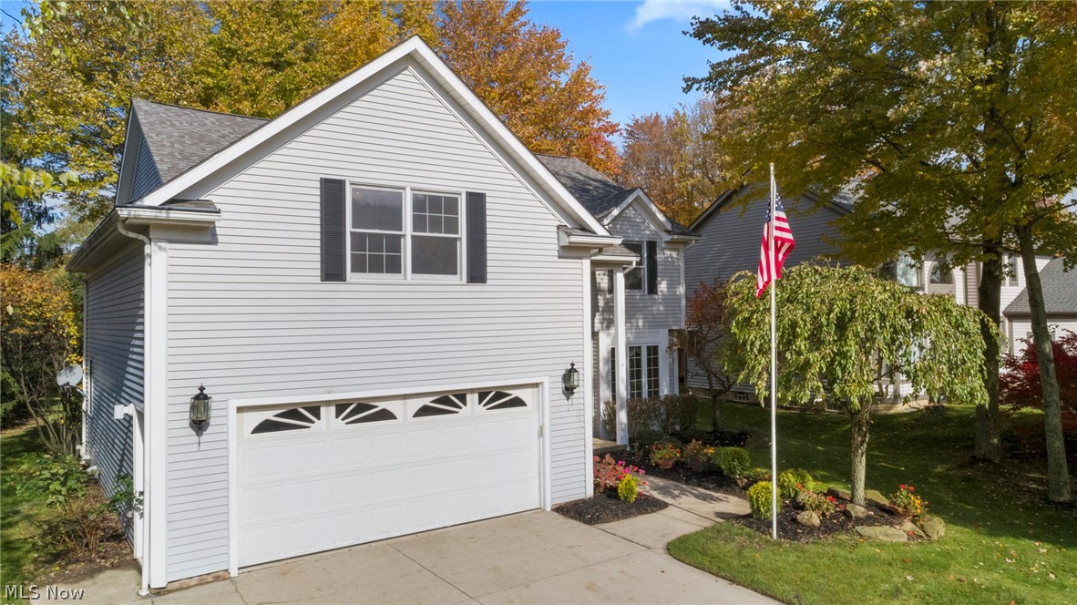 31325 Arthur Road Solon, OH 44139 - Photo 2 of 32 Wooded autumn splendor
