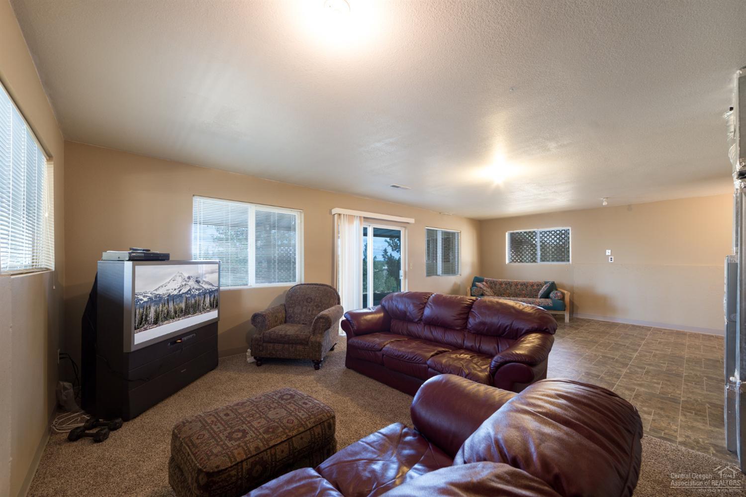 10831 Southwest Shad Road Terrebonne, OR 97760 - Photo 15 of 25 Gallery Image 15