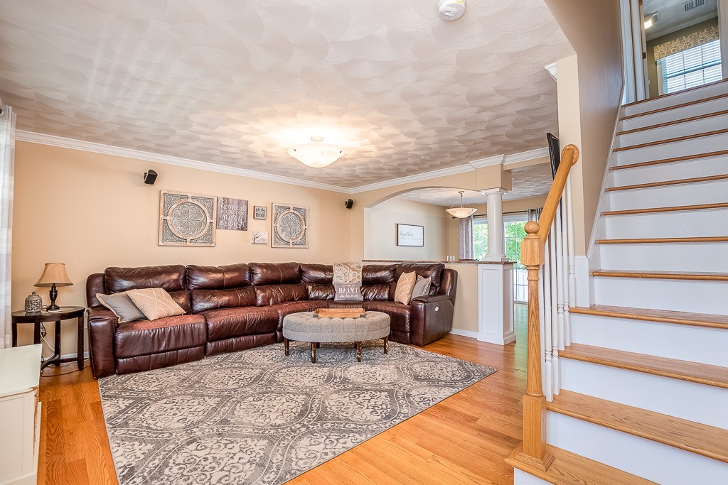 27 Marques Street Cumberland, RI 02864 - Photo 5 of 40