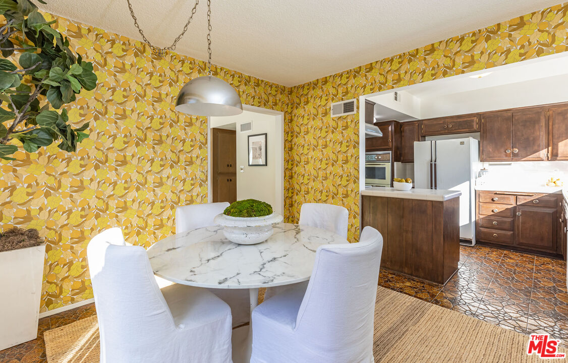 3803 Castlerock Road Malibu, CA 90265 - Photo 11 of 33 Gallery Image 11