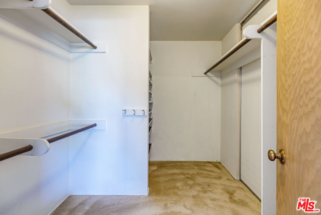 3803 Castlerock Road Malibu, CA 90265 - Photo 16 of 33 Gallery Image 16