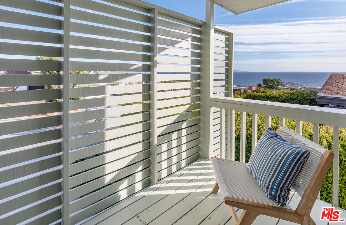 3803 Castlerock Road Malibu, CA 90265 - Photo 19 of 33 Gallery Image 19