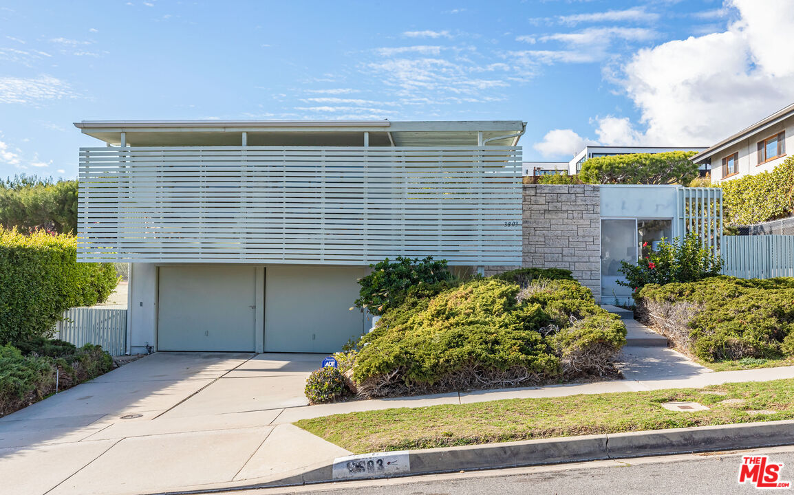 3803 Castlerock Road Malibu, CA 90265 - Photo 21 of 33 Gallery Image 21