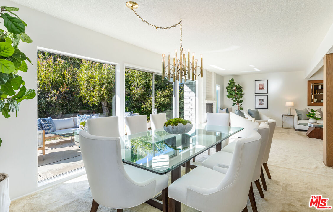 3803 Castlerock Road Malibu, CA 90265 - Photo 8 of 33 Gallery Image 8