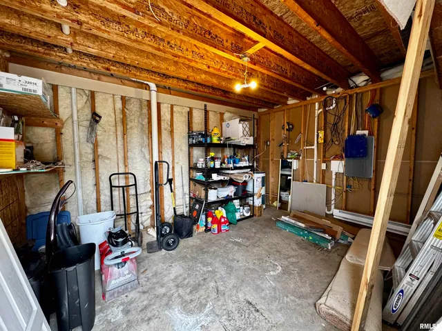 $279,000 | 605 West Orchard Street, Macomb, IL 61455