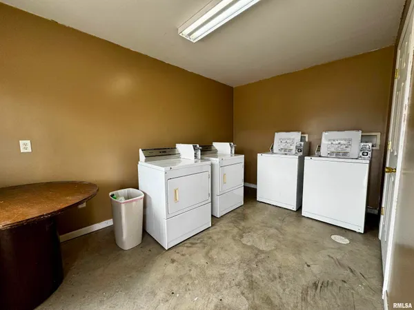 $279,000 | 605 West Orchard Street, Macomb, IL 61455