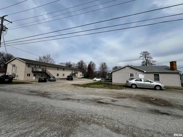 $279,000 | 605 West Orchard Street, Macomb, IL 61455