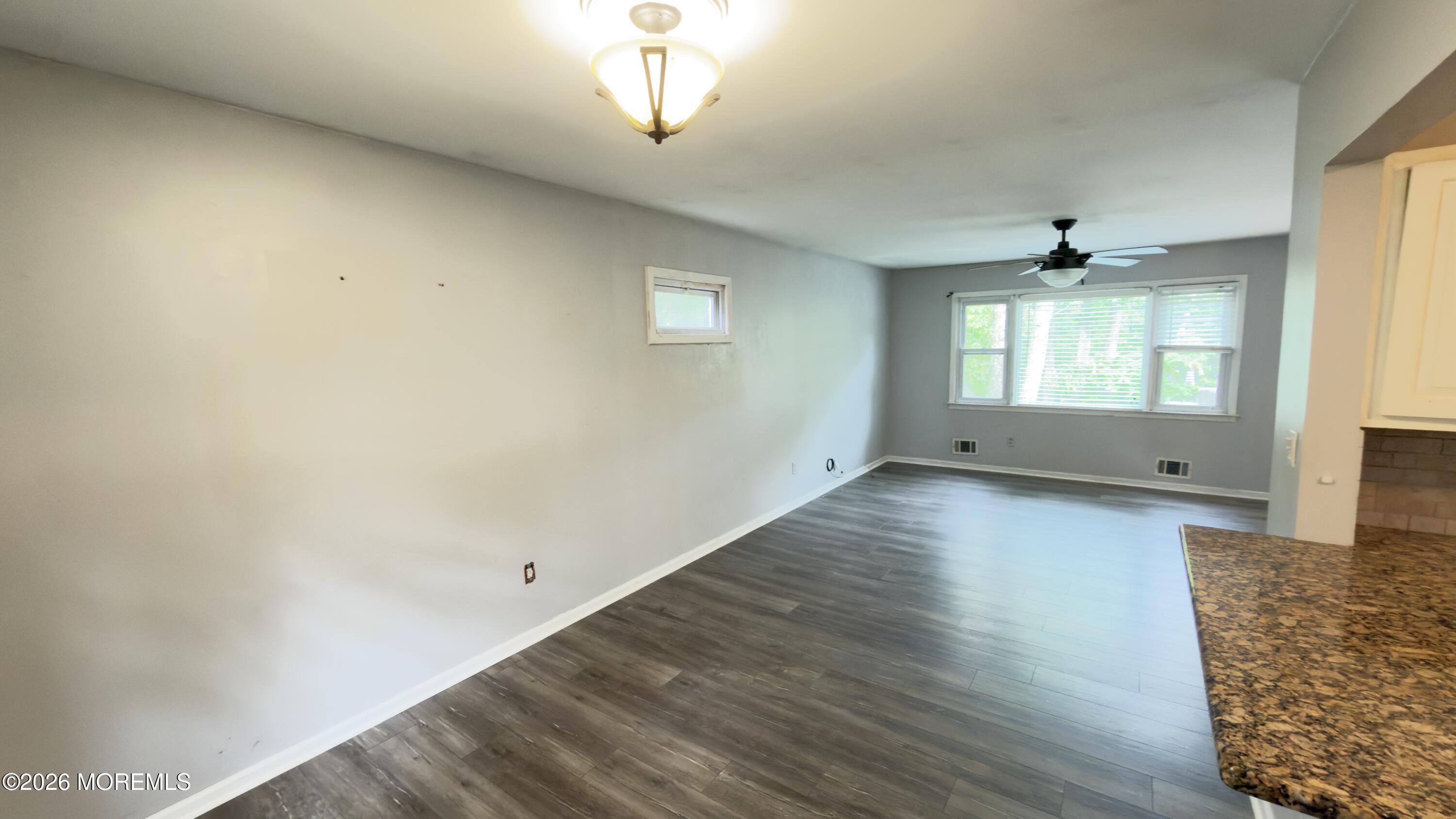11 Maple Street Jackson, NJ 08527 - Photo 7 of 33 Dining Room