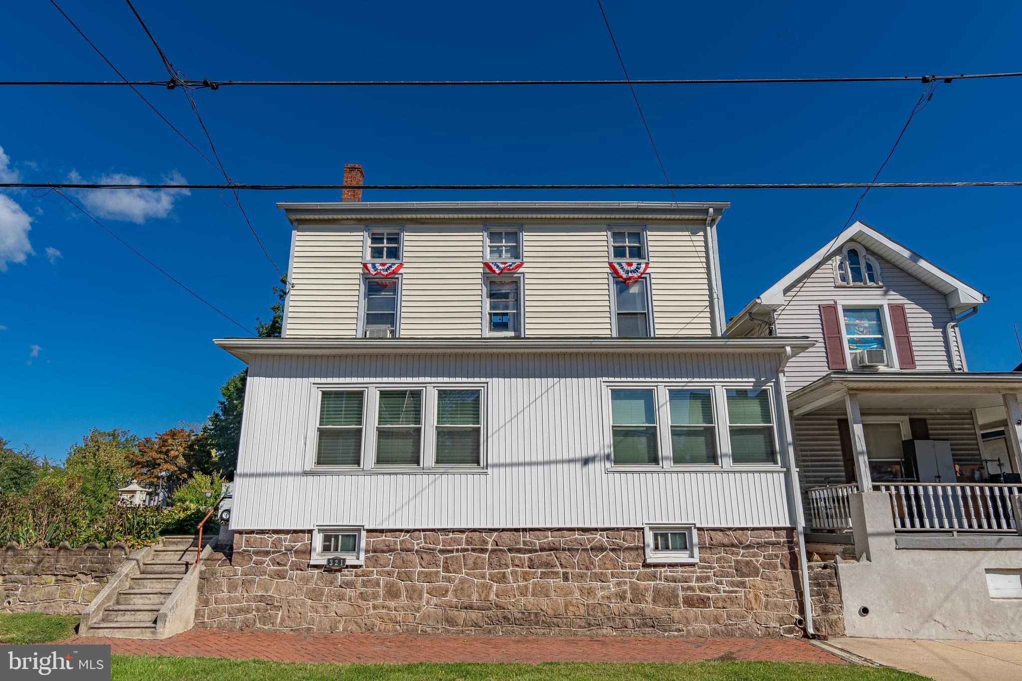 321 Bridge Street Spring City, PA 19475 - Photo 4 of 53 Gallery Image 4